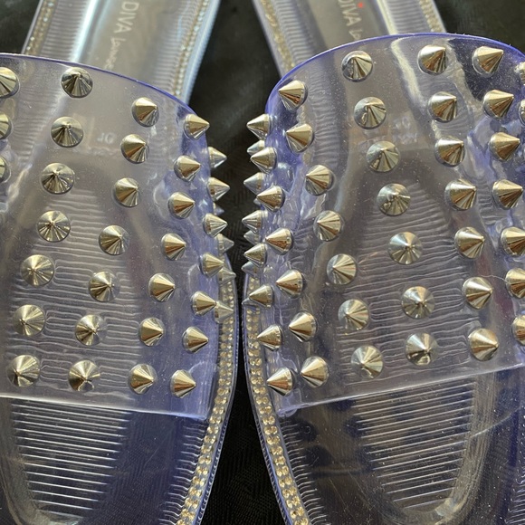 Clear, spike flip flop - Picture 3 of 5